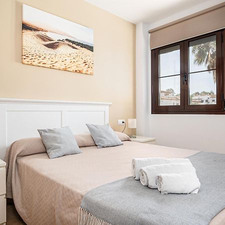 Apartamento Familiar Muy Soleado Cerca De La Playa Y Parking Incluido Chiclana de la Frontera Bagian luar foto