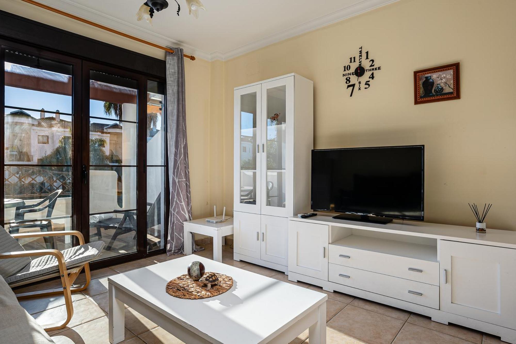 Apartamento Familiar Muy Soleado Cerca De La Playa Y Parking Incluido Chiclana de la Frontera Bagian luar foto