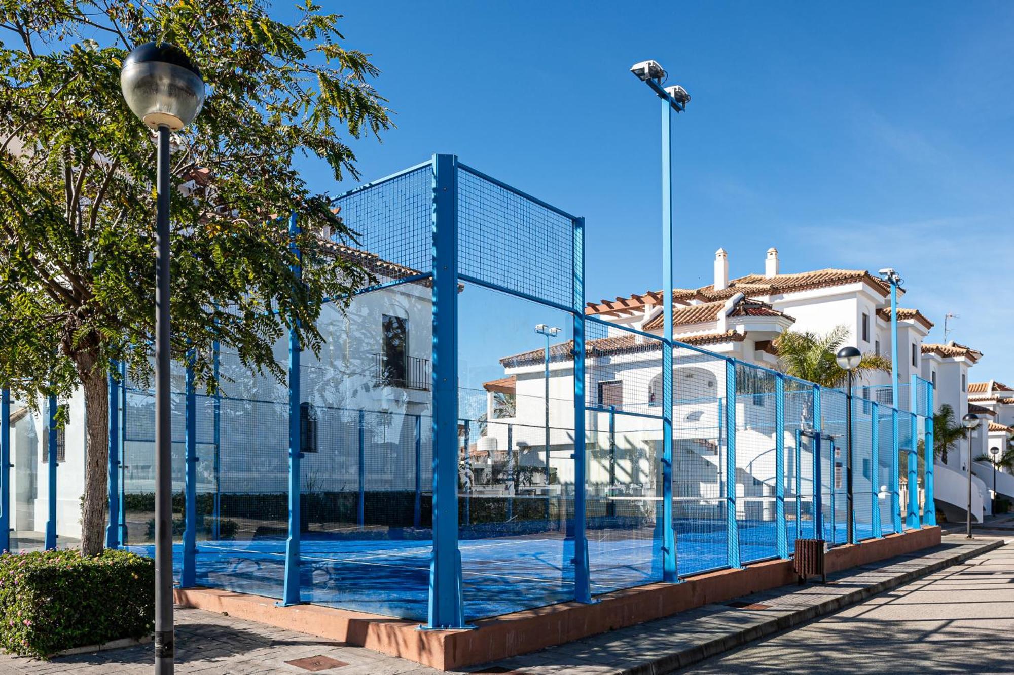 Apartamento Familiar Muy Soleado Cerca De La Playa Y Parking Incluido Chiclana de la Frontera Bagian luar foto