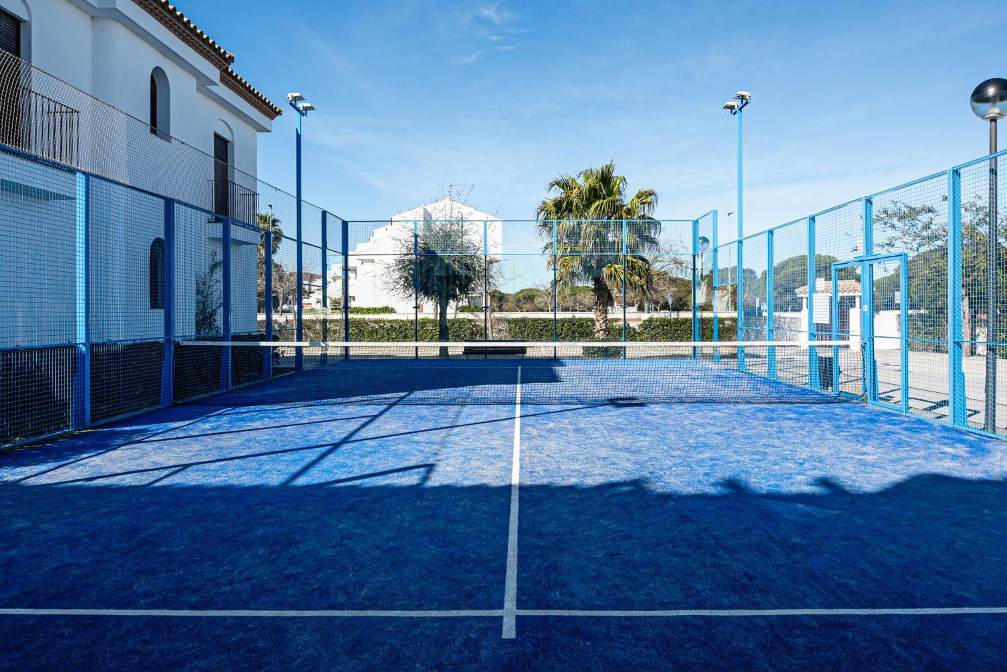 Apartamento Familiar Muy Soleado Cerca De La Playa Y Parking Incluido Chiclana de la Frontera Bagian luar foto