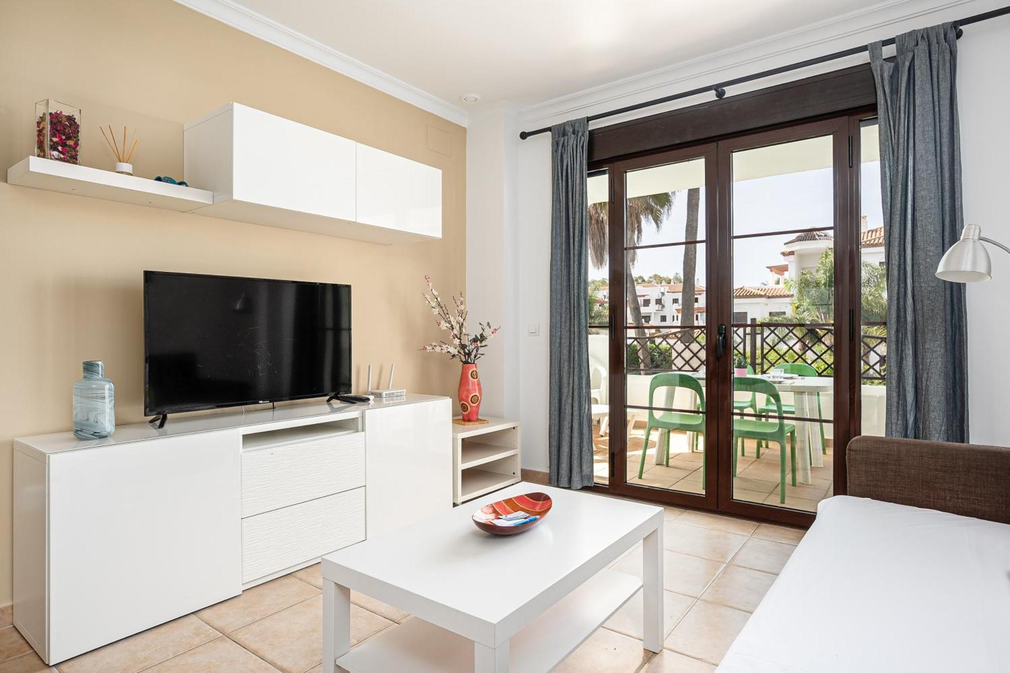 Apartamento Familiar Muy Soleado Cerca De La Playa Y Parking Incluido Chiclana de la Frontera Bagian luar foto
